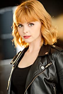 Natalie Holt MacDonald